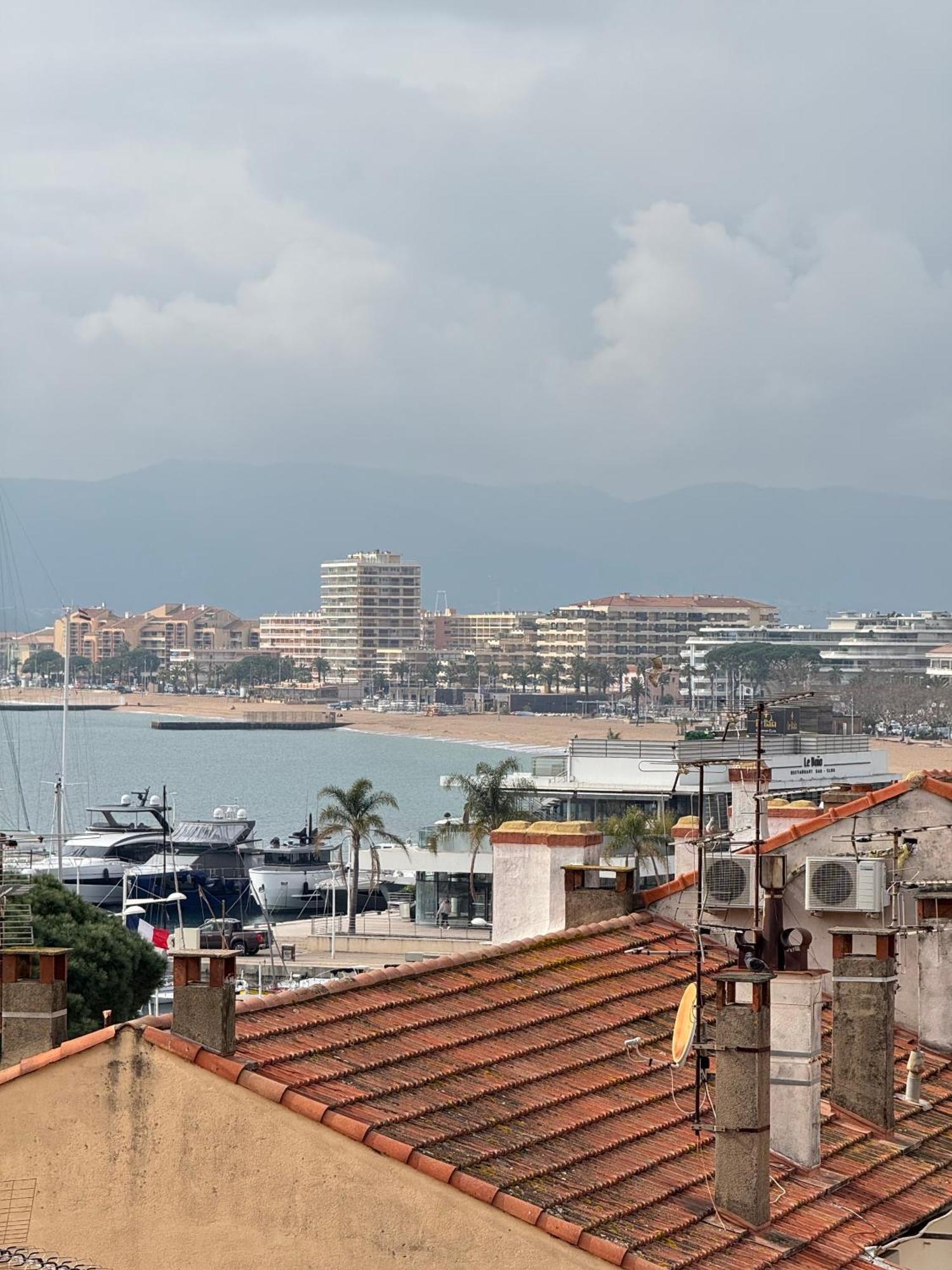 Saint-Raphaël Loft And Suites מראה חיצוני תמונה